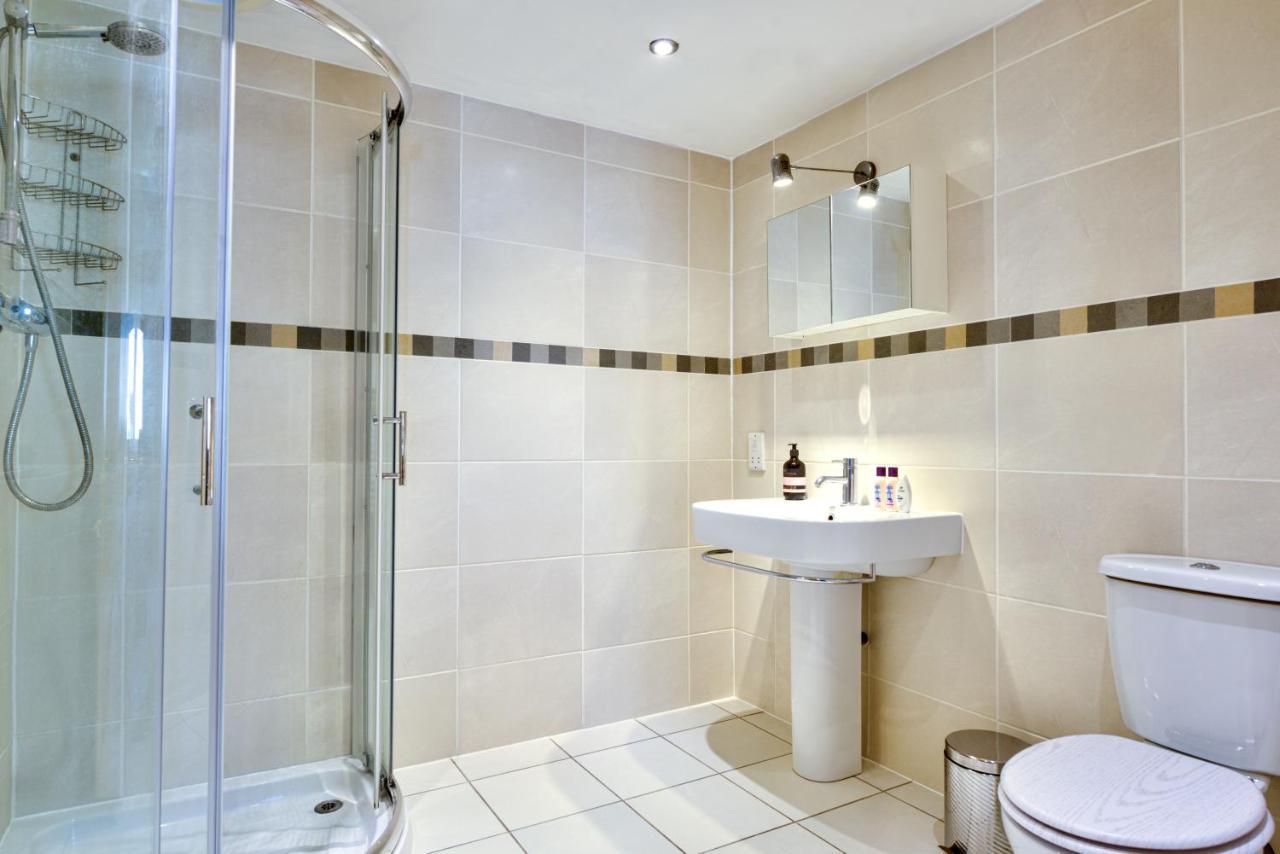 Central Studio Suite - Modern Stay With Free Wifi Stamford Eksteriør bilde